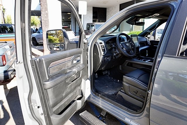 New 2026 Ceramic Gray Clear-Coat Exterior Paint RAM Laramie image 48