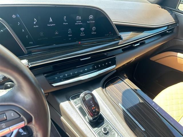 2022 Cadillac Escalade ESV Premium Luxury photo 12