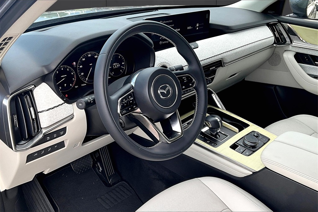 2025 Mazda CX-90 3.3 Turbo Premium Plus photo 2