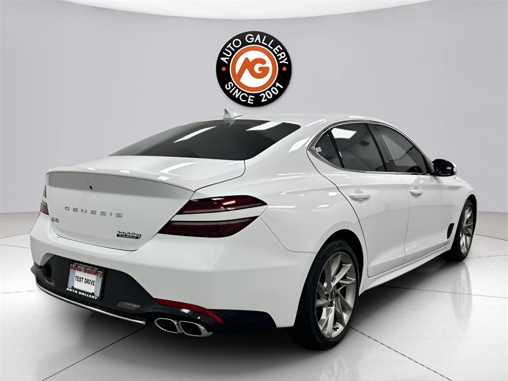 2022 Genesis G70 2.0T photo 5