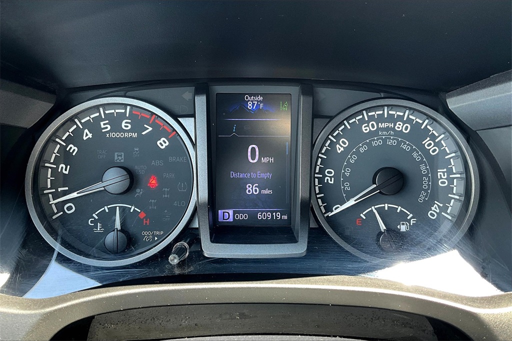 2020 Toyota Tacoma TRD Sport photo 21