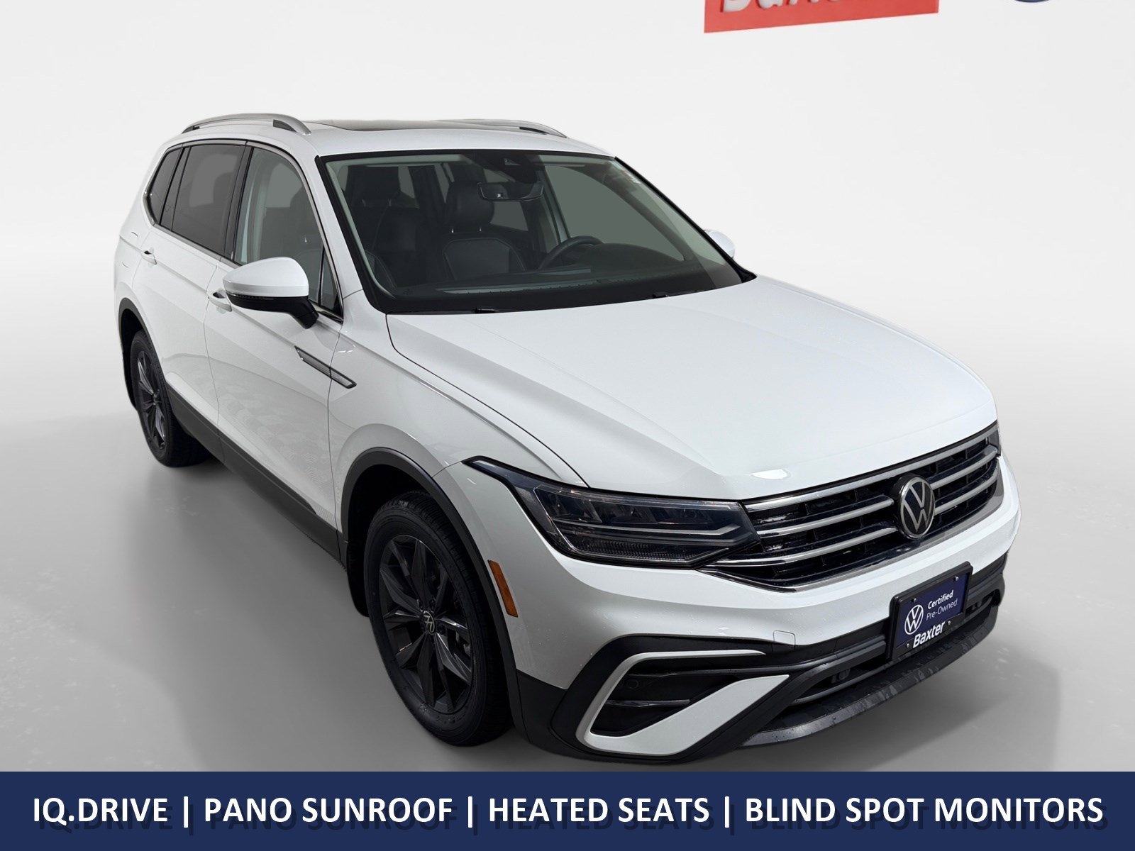 2022 Volkswagen Tiguan SE's photo