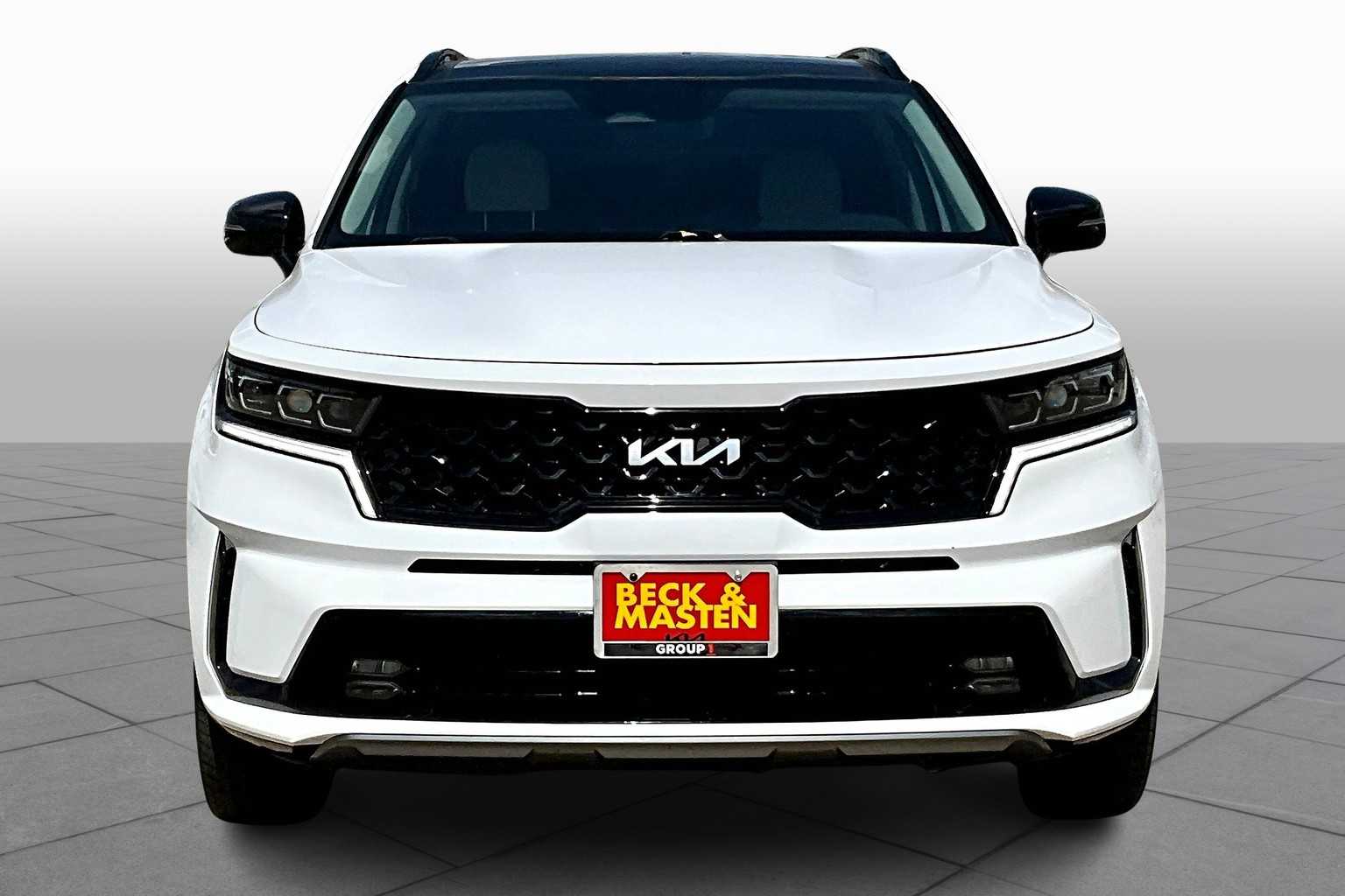 2022 Kia Sorento SX photo 2