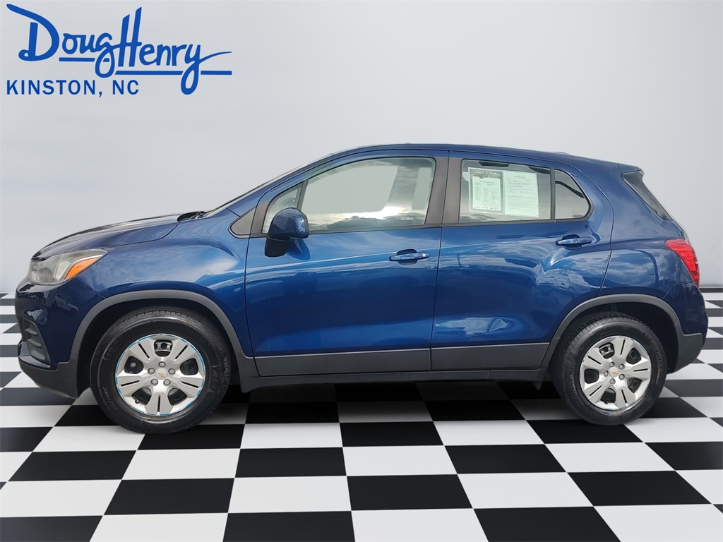 Used 2017 Chevrolet Trax LS with VIN 3GNCJKSB6HL184970 for sale in Kinston, NC
