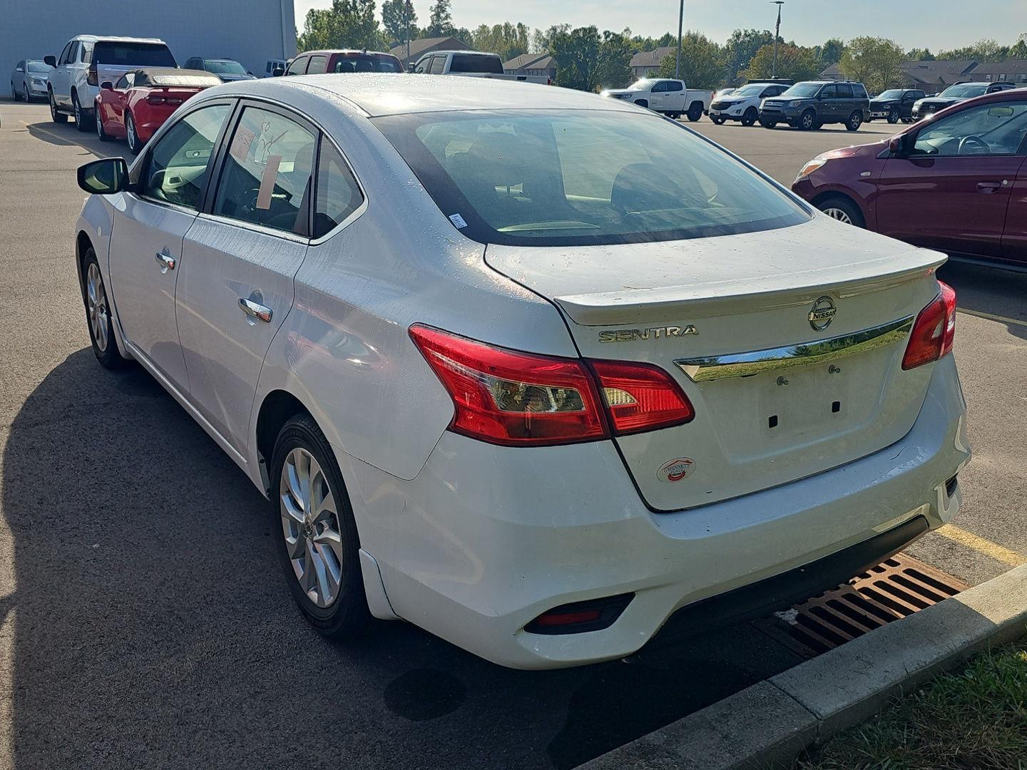 2019 Nissan Sentra S photo 4