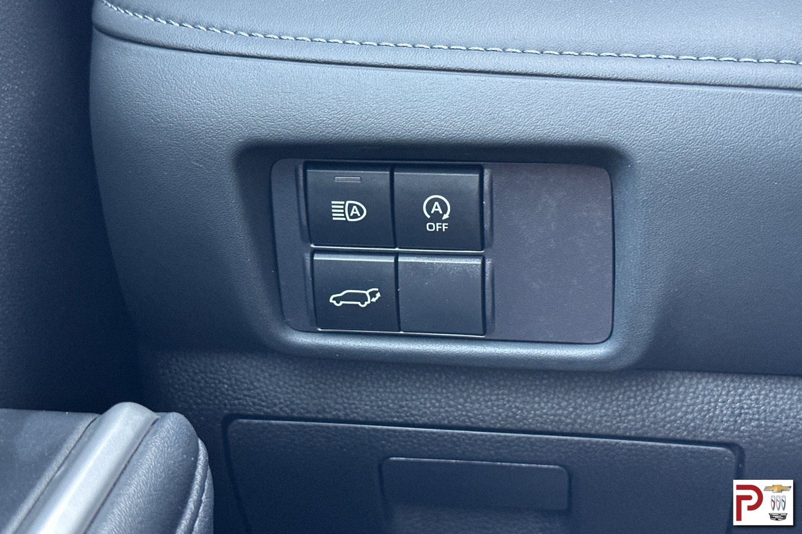 2024 Toyota Highlander LE photo 29