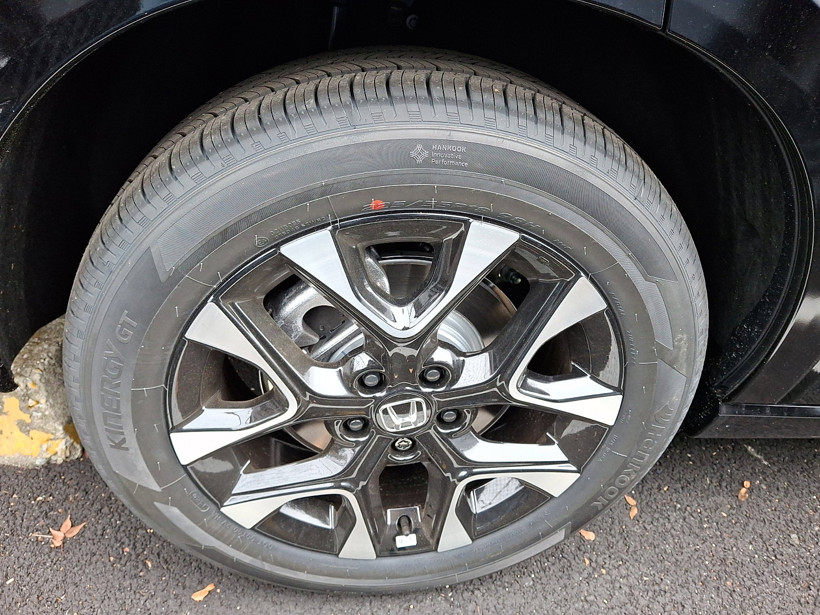 2026 Honda HR-V EX-L photo 2