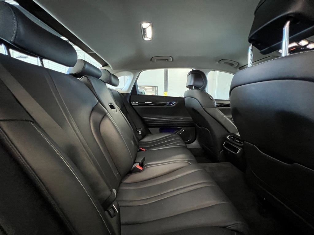 2023 Genesis G80 2.5T photo 16
