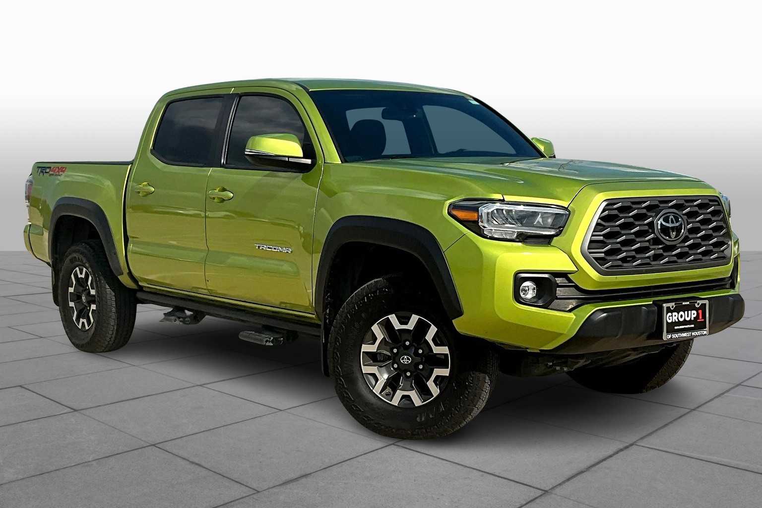 2023 Toyota Tacoma TRD 4x4 photo 2