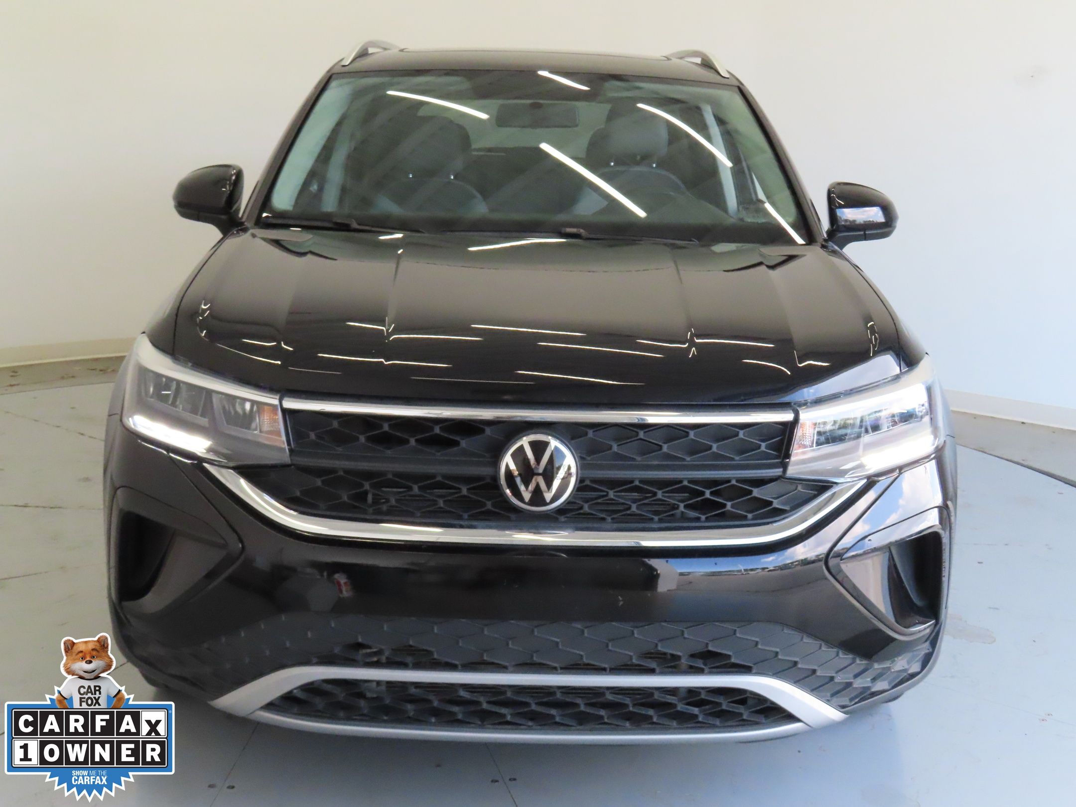 2022 Volkswagen Taos SE photo 8