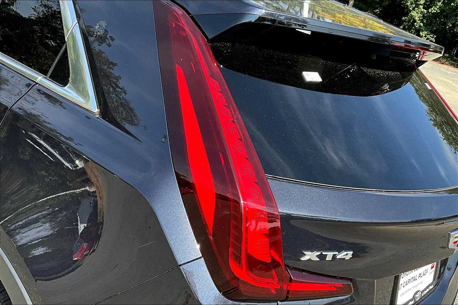 2022 Cadillac XT4 Luxury photo 25