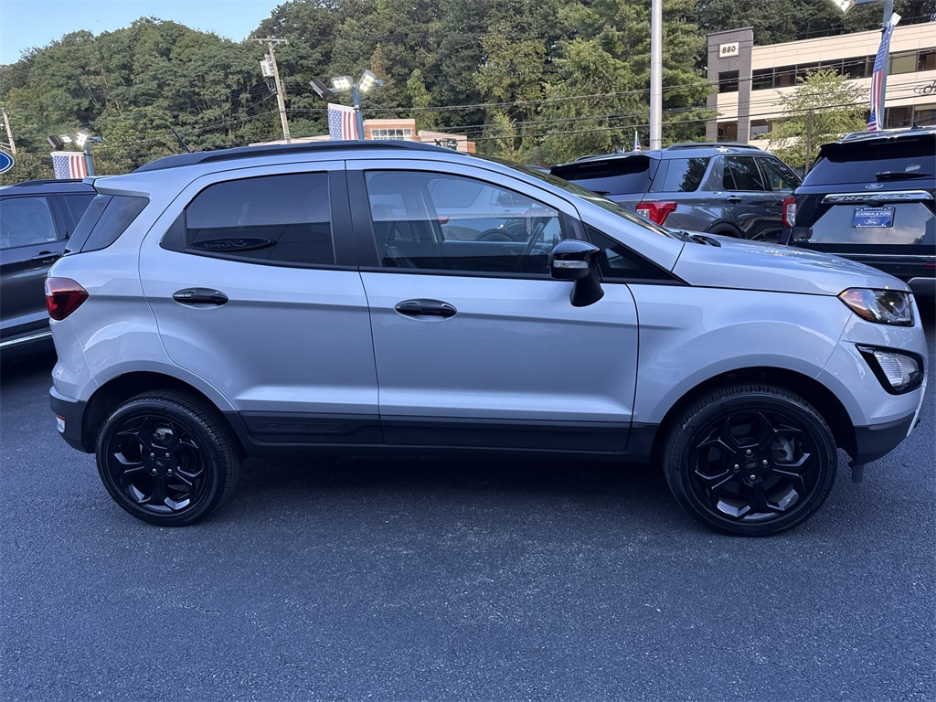 2022 Ford EcoSport SES photo 3