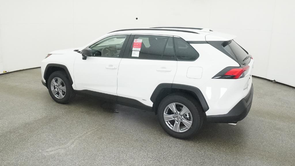 2025 Toyota RAV4 Hybrid LE photo 10