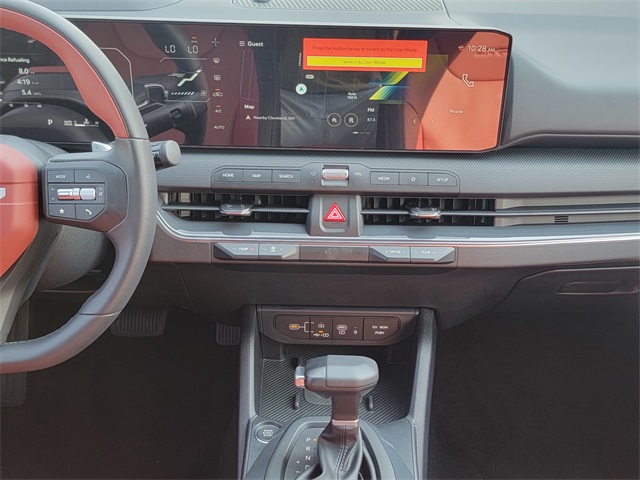 2025 Kia K4 GT-Line photo 18