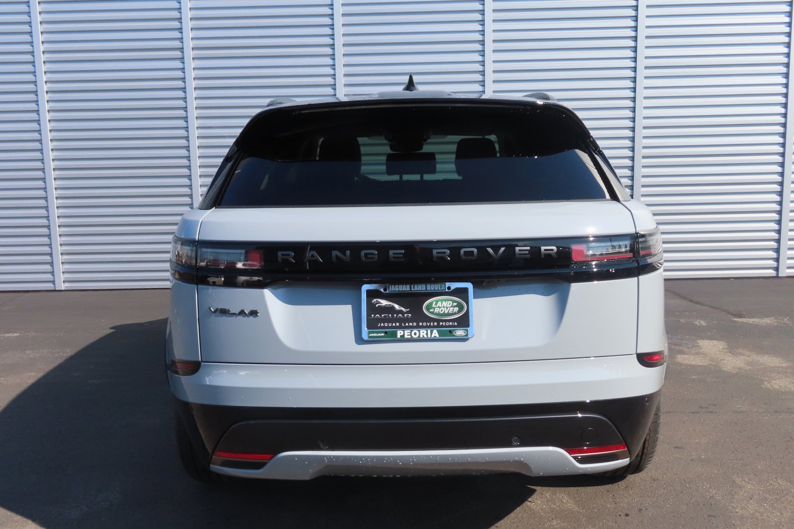 2025 Land Rover Range Rover Velar SE photo 9