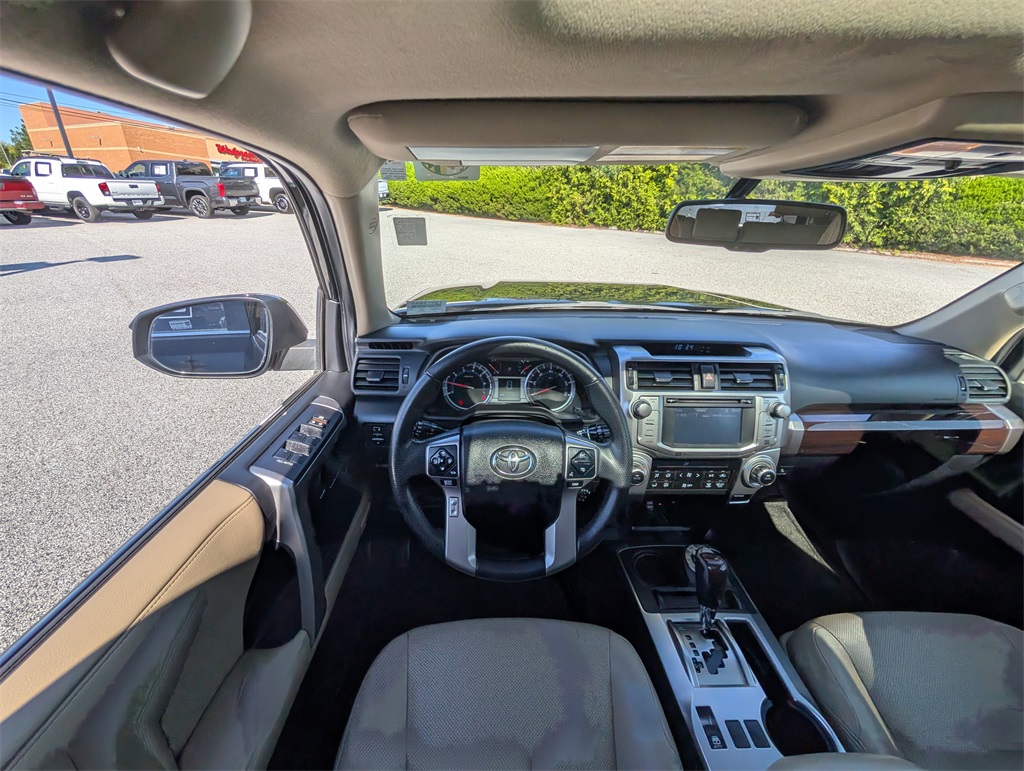 2018 Toyota 4Runner Limited photo 3