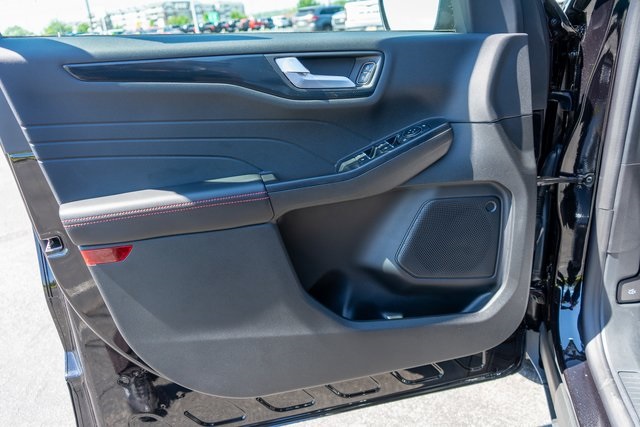 2025 Ford Escape Hybrid ST-Line Select photo 7