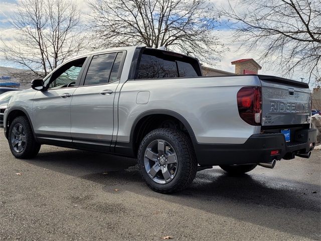 2025 Honda Ridgeline TrailSport photo 3