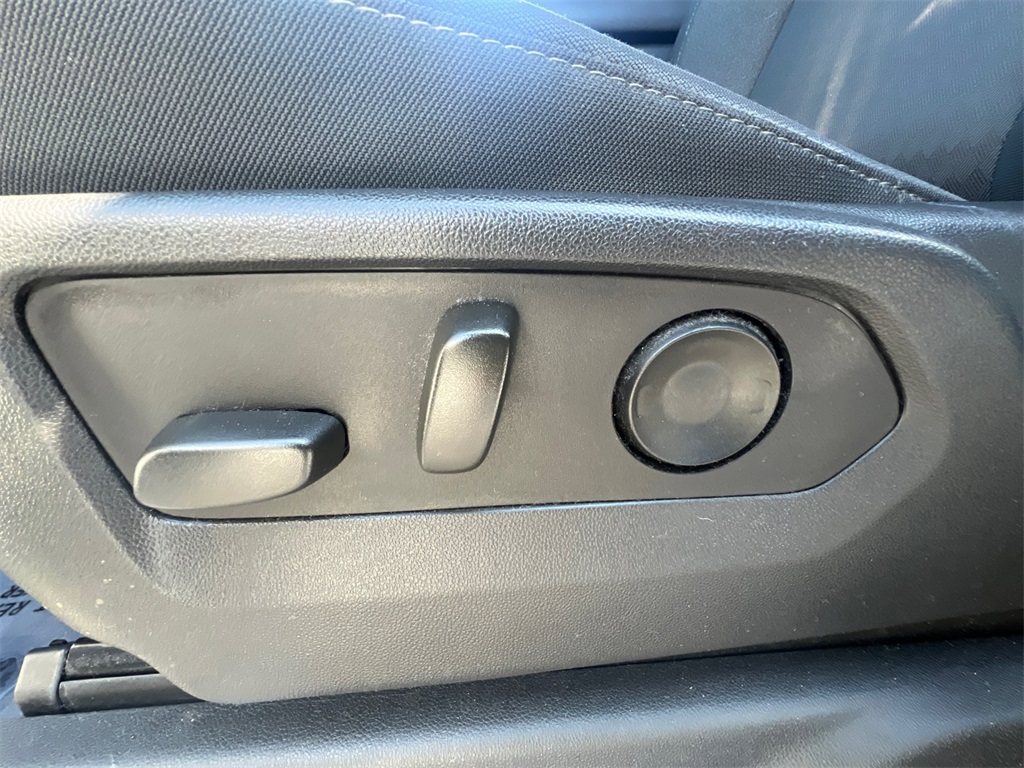 2022 Chevrolet Silverado 1500 LT photo 27