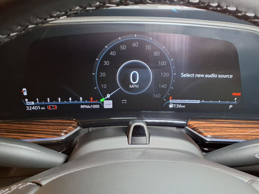 2022 Cadillac Escalade ESV Premium Luxury photo 9