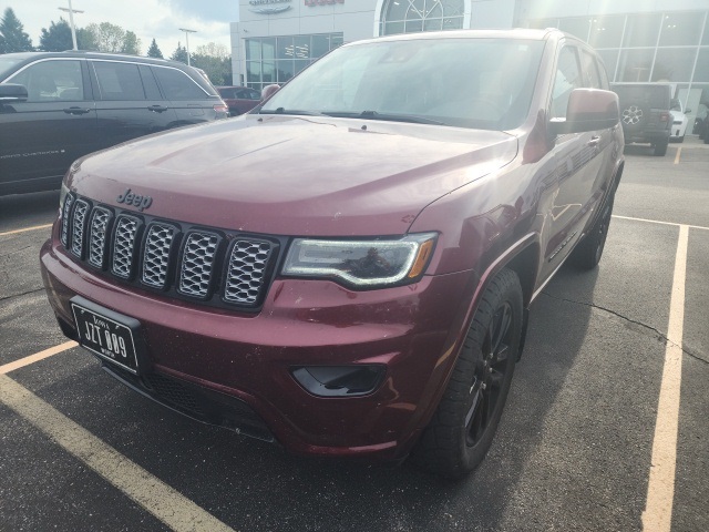 2021 Jeep Grand Cherokee Laredo X photo 3