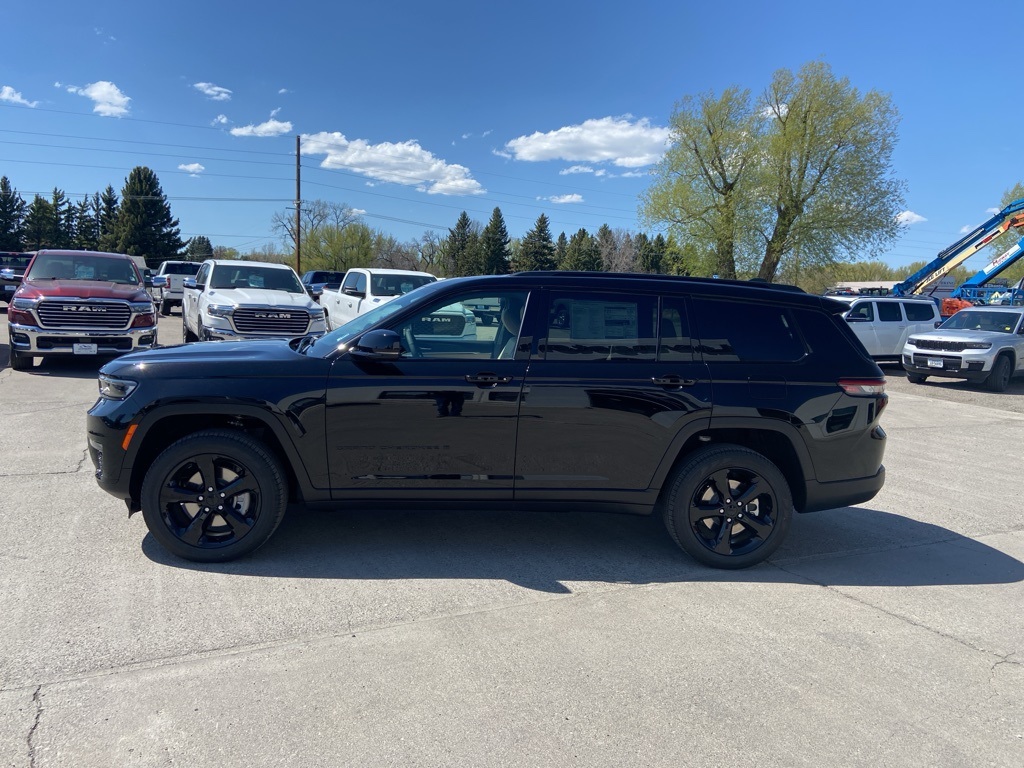 2025 Jeep Grand Cherokee Limited photo 4