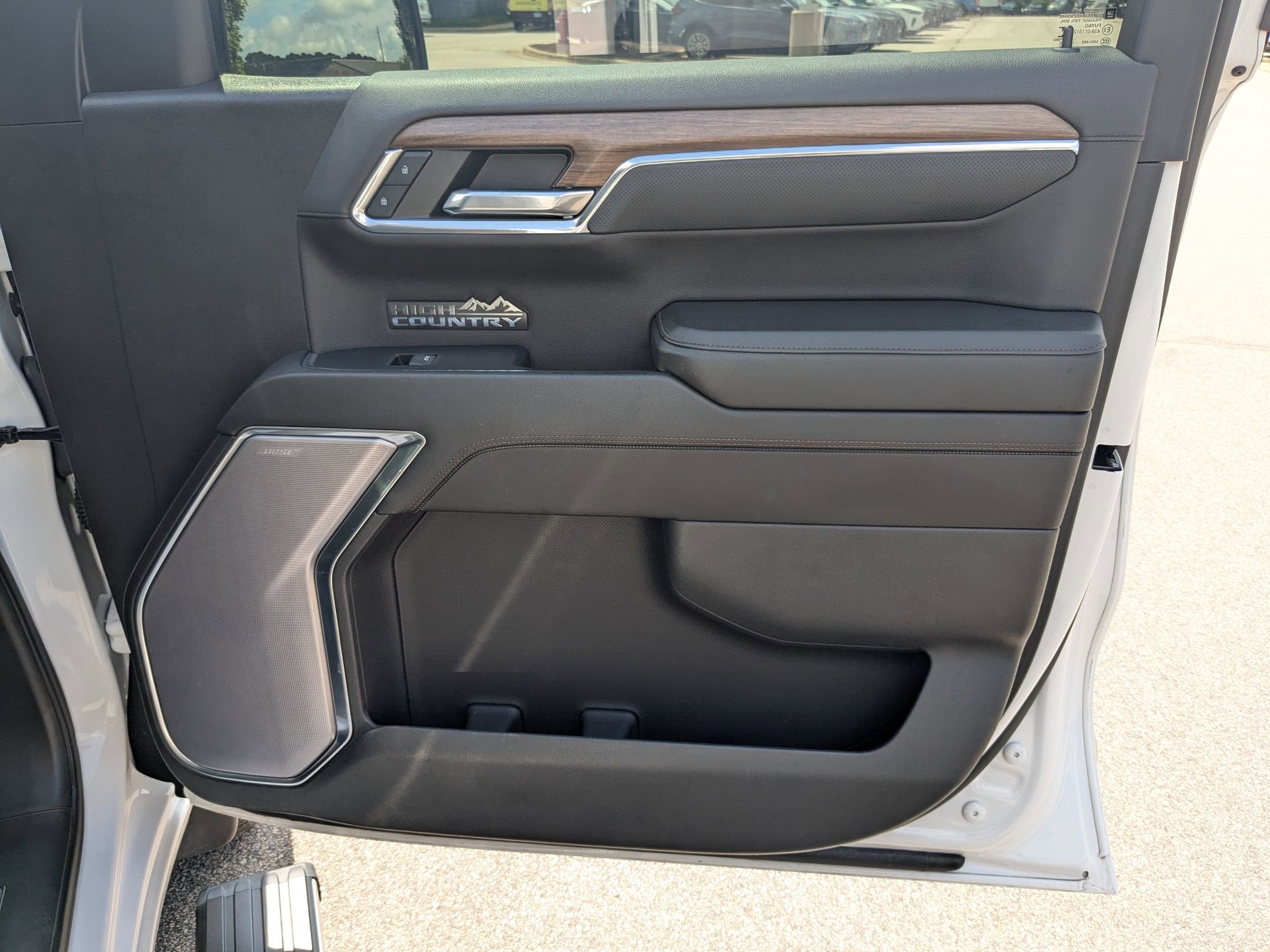 2023 Chevrolet Silverado 1500 High Country photo 34