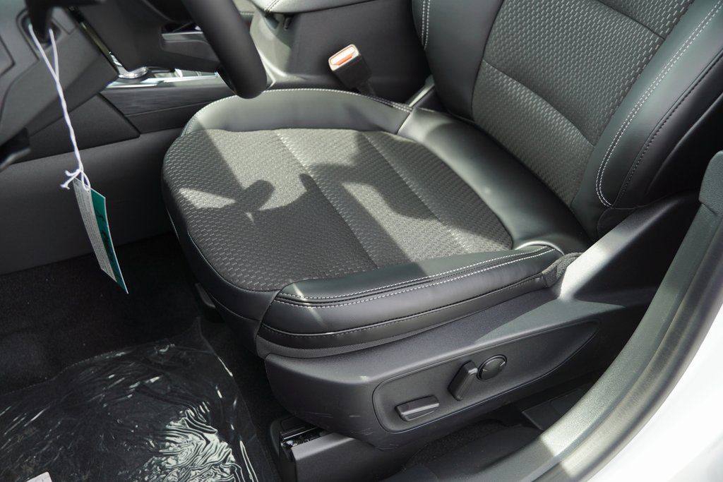 2024 Ford Escape SEL Plug-In Hybrid photo 9