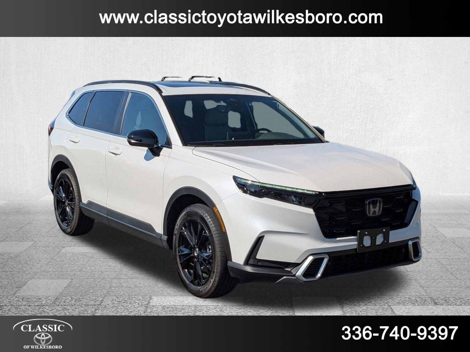 2025 Honda CR-V Hybrid Sport Touring photo 2