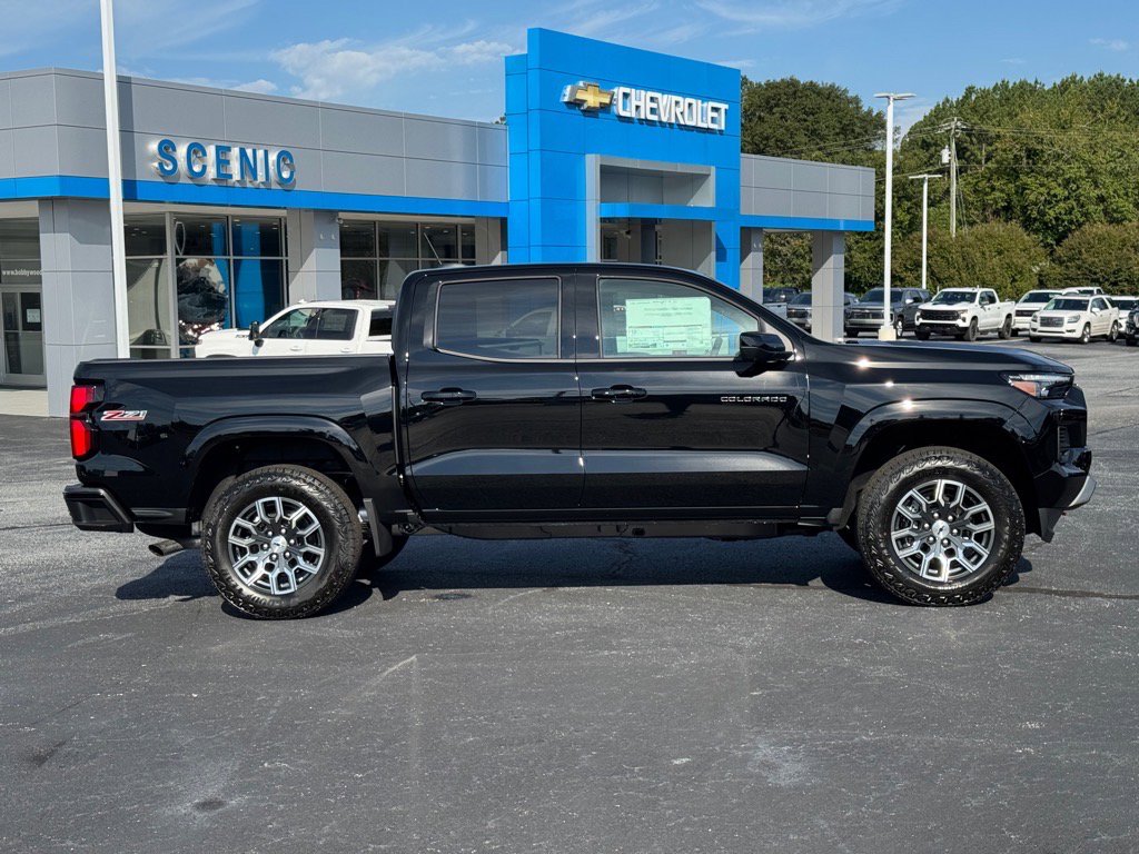 2026 Chevrolet Colorado Z71 photo 2