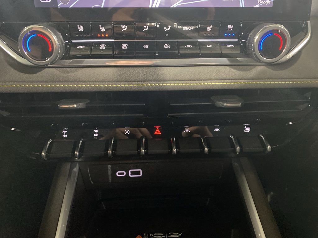 2026 Chevrolet Colorado ZR2 photo 3