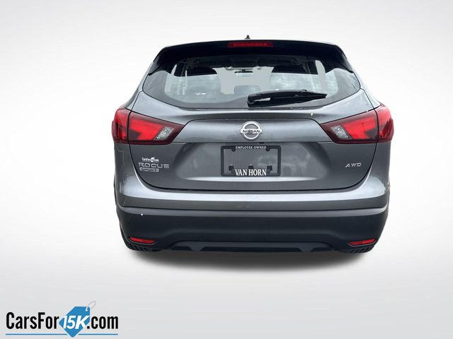 2019 Nissan Rogue Sport S photo 11