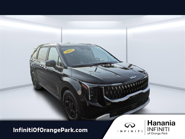 2025 Kia Carnival LXS's photo