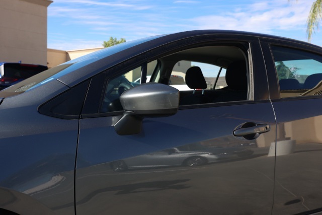 2023 Nissan Versa 1.6 SV photo 10