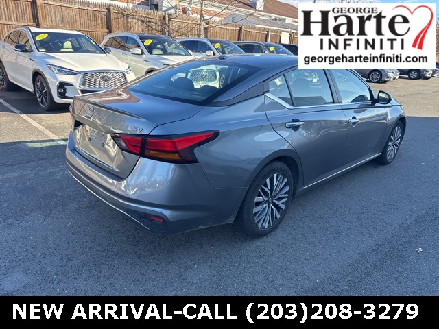 2023 Nissan Altima 2.5 SV photo 3