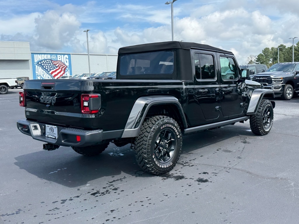 2025 Jeep Gladiator Willys photo 2