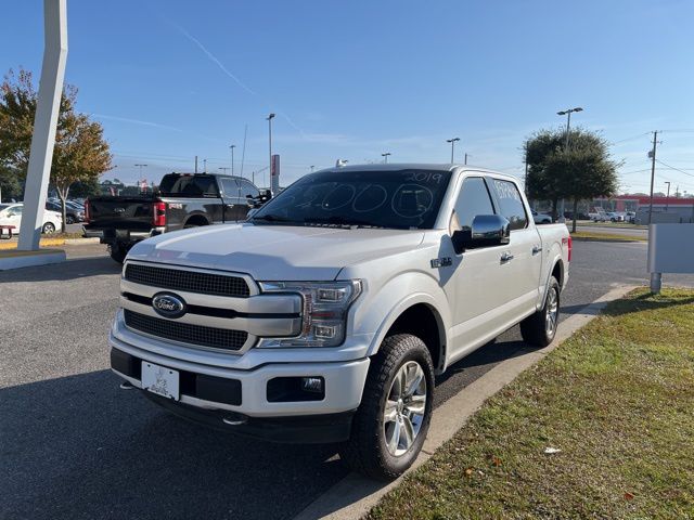 2019 Ford F-150 Platinum's photo