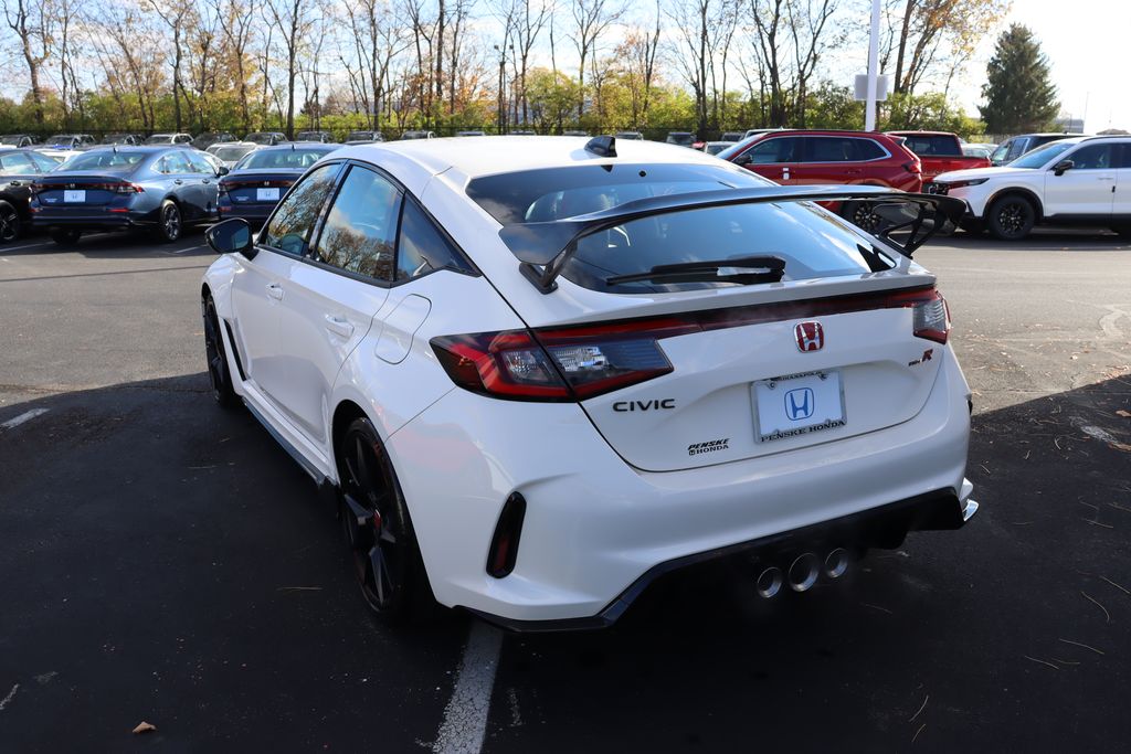 2025 Honda Civic Type R photo 3