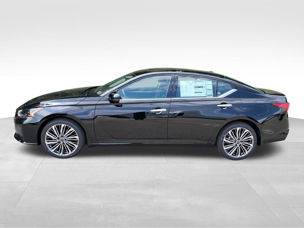 2025 Nissan Altima 2.5 SL photo 3