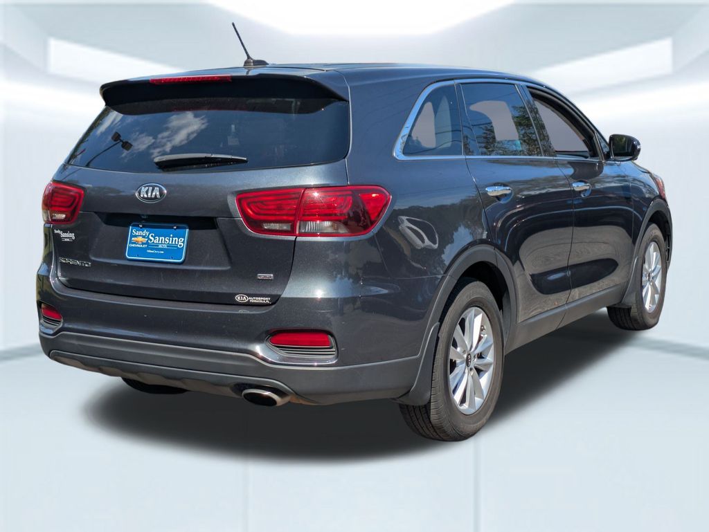 2020 Kia Sorento LX photo 4
