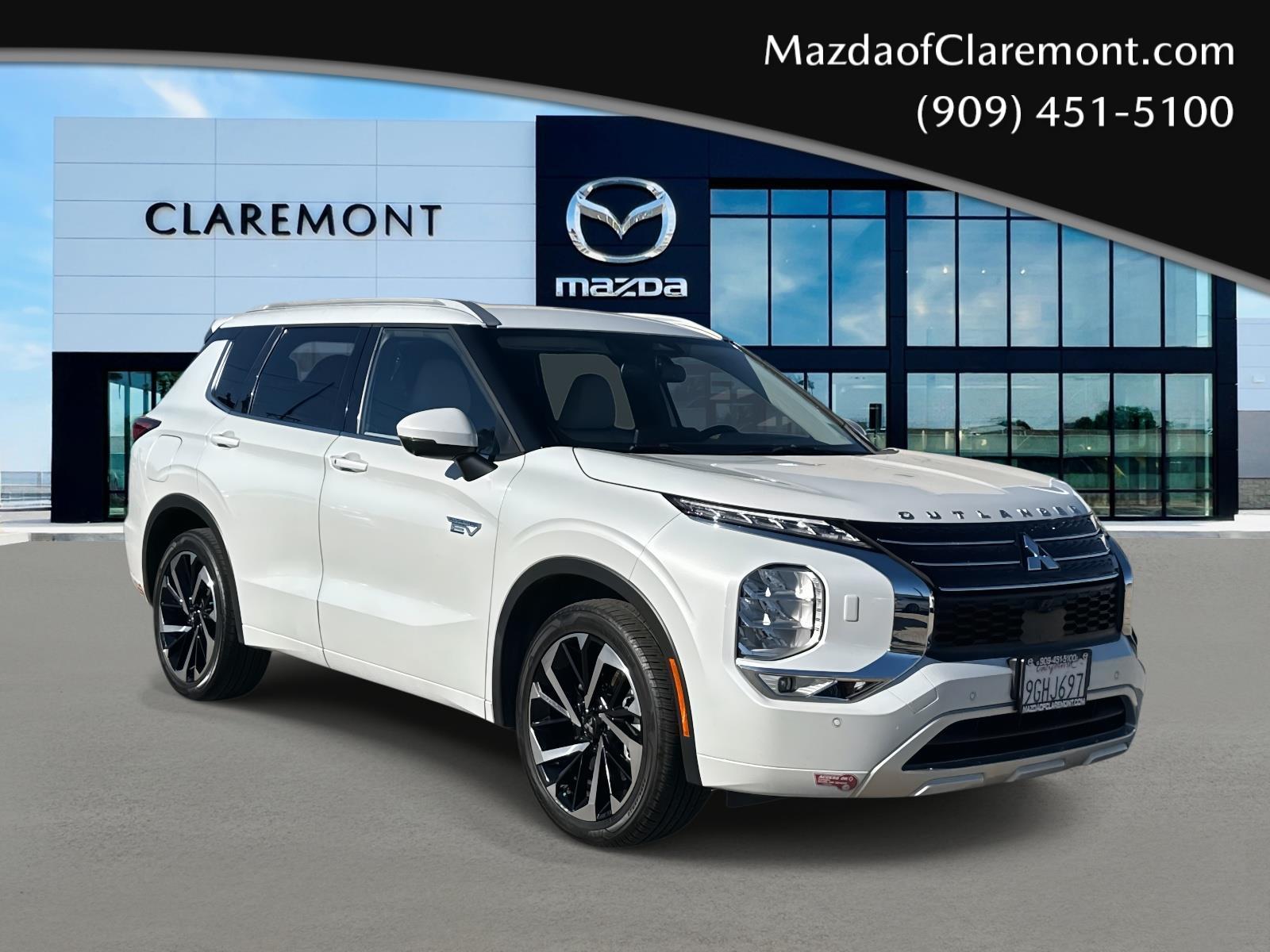 2023 Mitsubishi Outlander Plug-In Hybrid SEL's photo