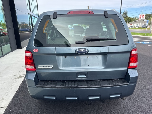 2011 Ford Escape XLS photo 4