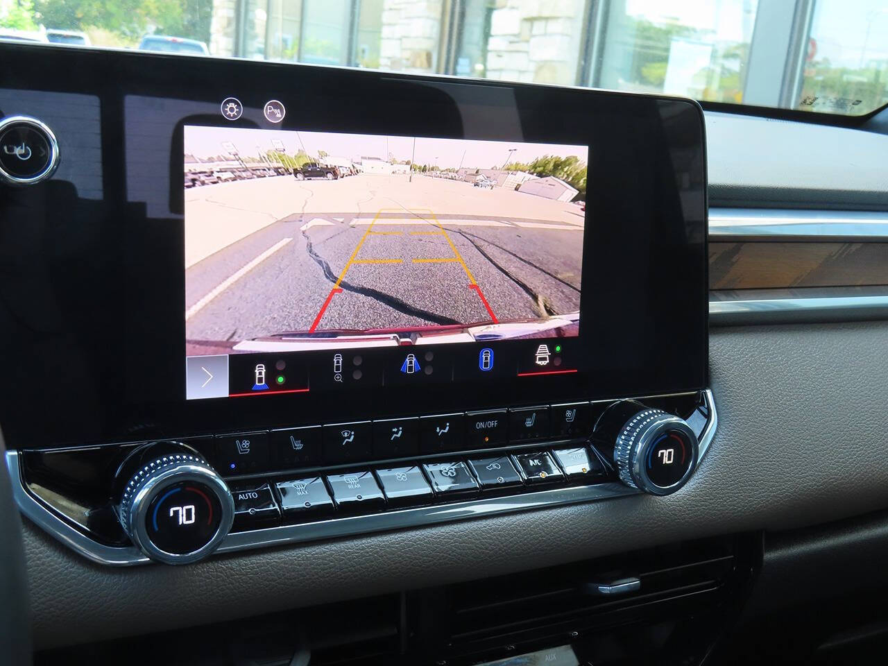 2024 Gmc Canyon Denali photo 18