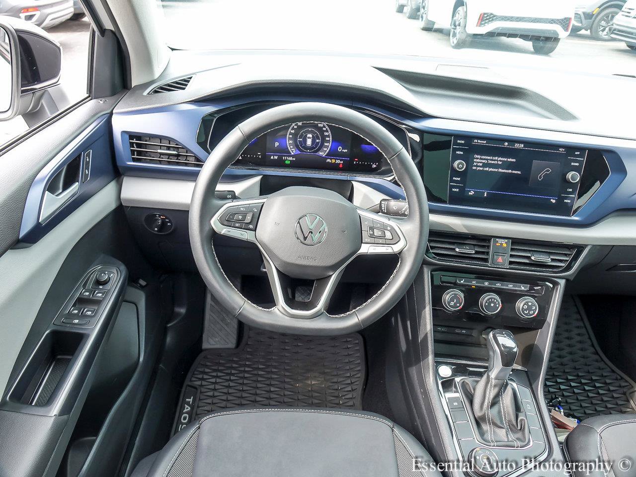 2023 VOLKSWAGEN TAOS - Image 11