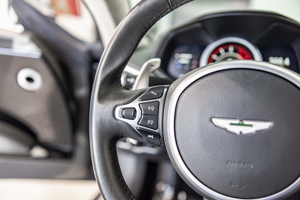 2020 ASTON MARTIN DB11 - Image 22