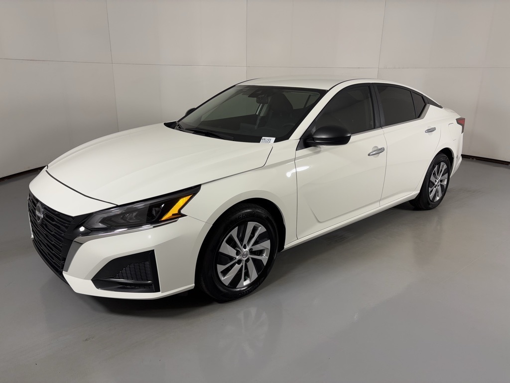 2025 Nissan Altima 2.5 S photo 4