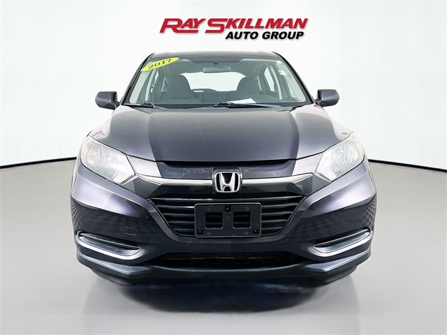 2017 Honda HR-V LX photo 2