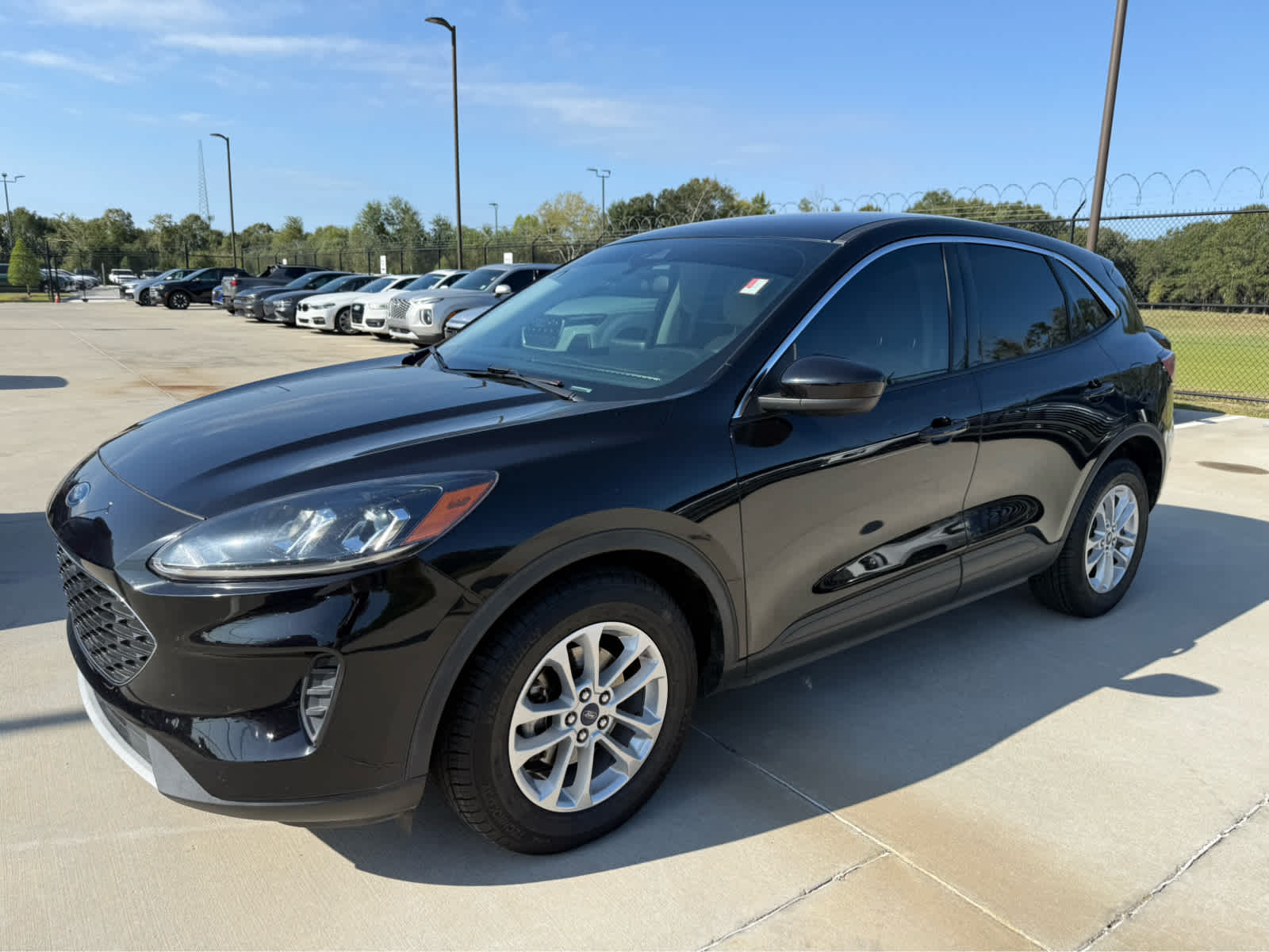 2021 Ford Escape SE's photo