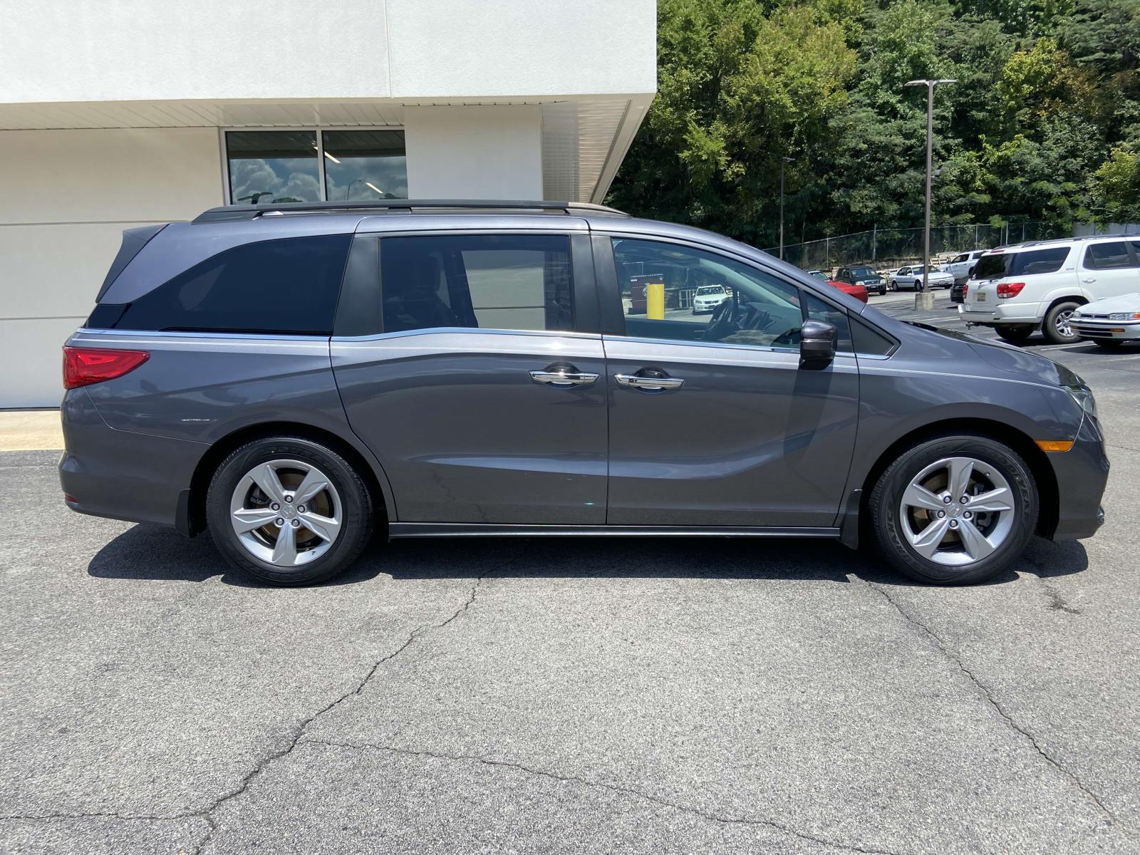 2019 Honda Odyssey EX-L photo 2