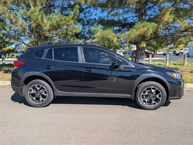 2019 Subaru Crosstrek 2.0i Premium photo 2